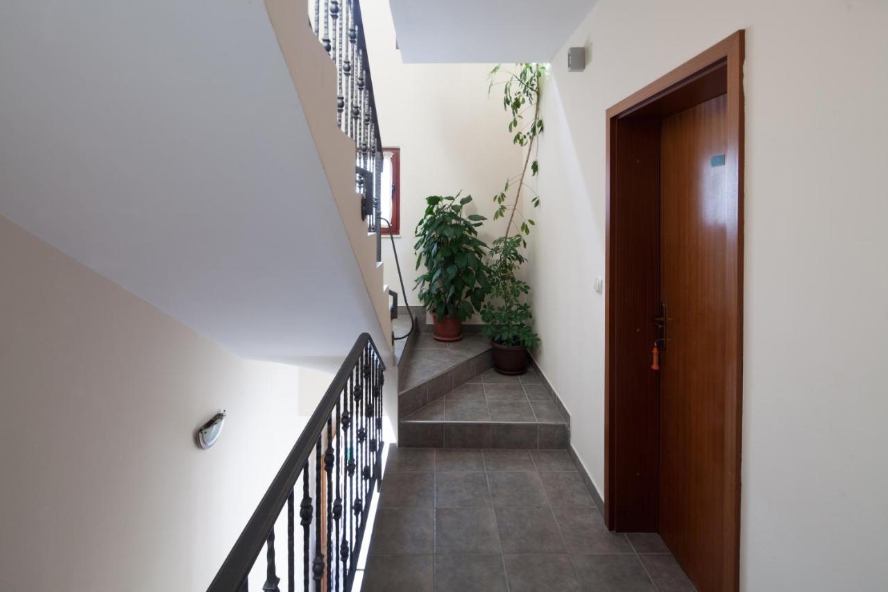 Apartments By The Sea Bilo, Primosten - 4191 Exterior photo